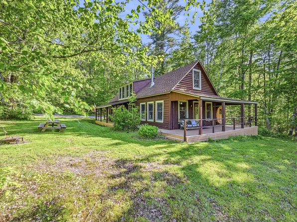 19 Foster Lane, Belgrade, ME 04917