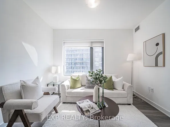 2920 Highway 7 Rd #1307, Vaughan, ON L4K 0H8