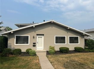 585 Eastbrooke Ln, Rochester, NY 14618