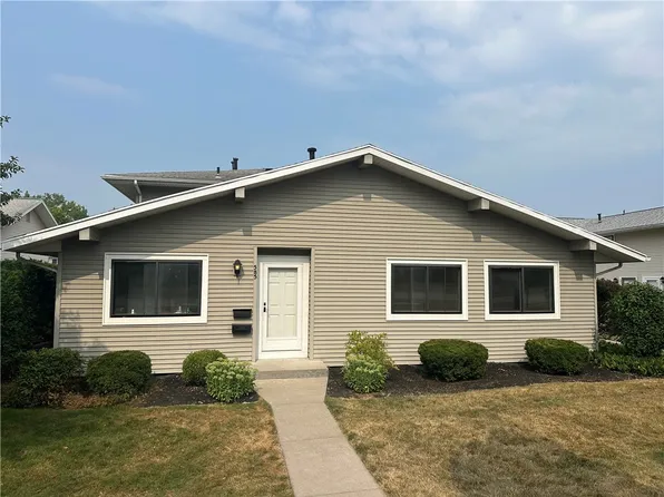 585 Eastbrooke Ln, Rochester, NY 14618