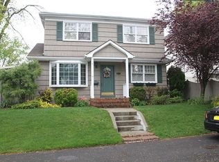 151 Dewey Ave, Staten Island, NY 10308