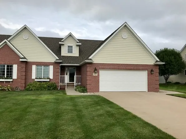 4209 7th Ave, Kearney, NE 68845