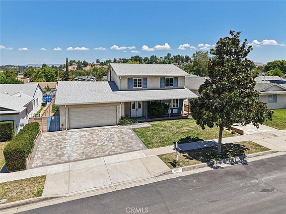 4th image of 22369 Espuella Dr
