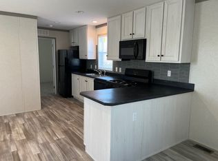 109 Desander Dr, Lansing, MI 48906