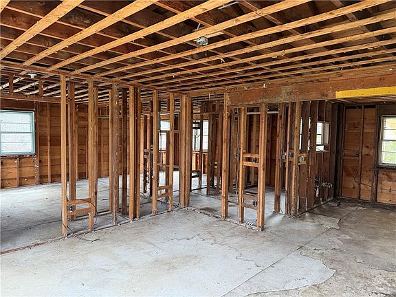 5th image of 21R Nichols Ln