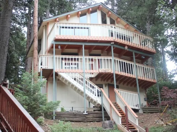 31651 Wagon Wheel Dr, Running Springs, CA 92382