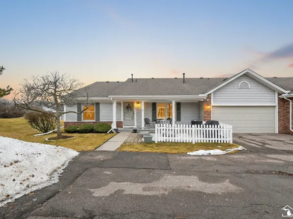 6300 North Dr, Saint Clair Shores, MI 48082