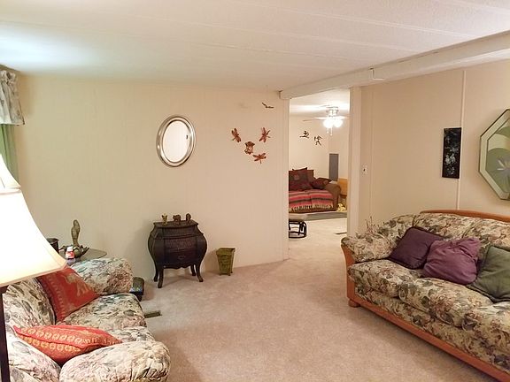 5th image of 332 Queen Palm St
