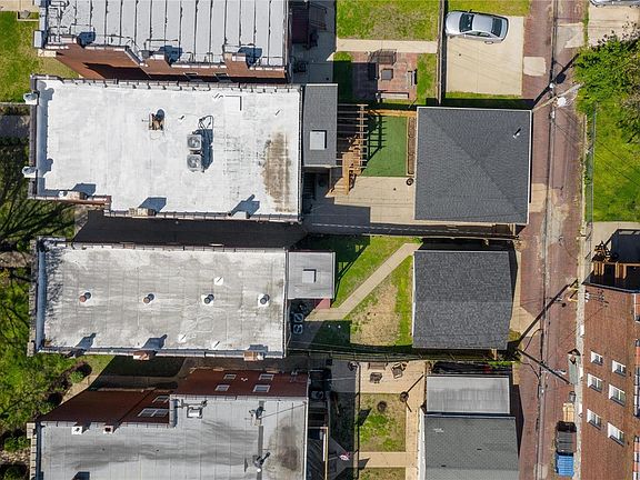 4th image of 2109 Allen Ave
