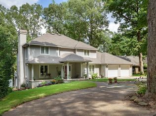 160 Donnegan Cv, Muscle Shoals, AL 35661