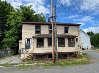 7 East St, Clark Mills, NY 13321