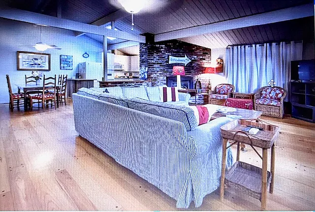 Los Altos Dr — Photo 4