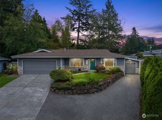 14233 NE 73rd St, Redmond, WA