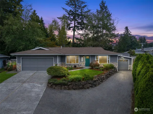 14233 NE 73rd Street, Redmond, WA 98052