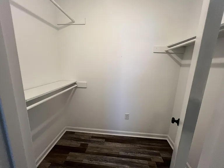 907 Hillwood Dr #C — Photo 8