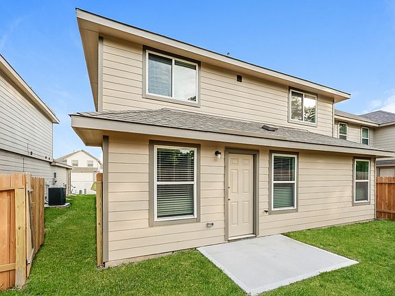 3rd image of 5031 Giant Sequoia Way