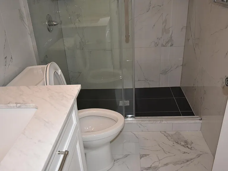 260 S 20th St #3 — Photo 7