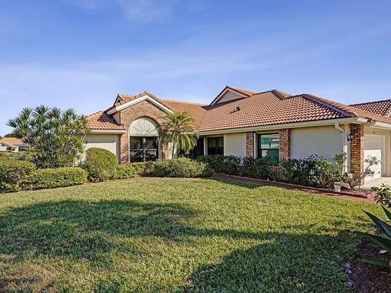 8486 Heather Pl — Photo 1