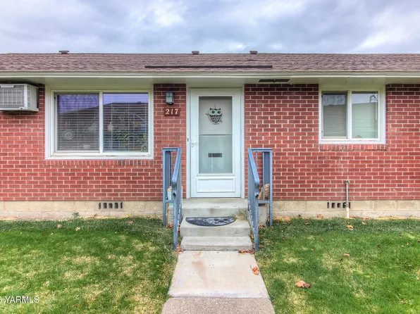 217 N 42nd Ave, Yakima, WA 98908
