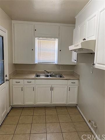 2nd image of 122 S Giovanola Ave
