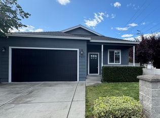 7431 Stonefield Dr, White City, OR