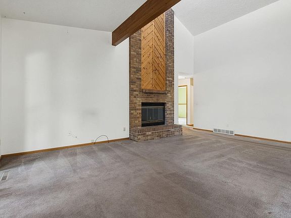 3rd image of 1909 Morning Dr