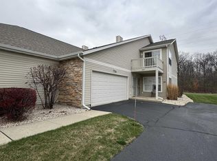 2545 Edgewood Dr, Beloit, WI 53511