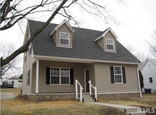 50 E Main St, Elberfeld, IN 47613
