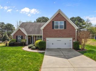 206 Carson Woods Dr, Burlington, NC 27215