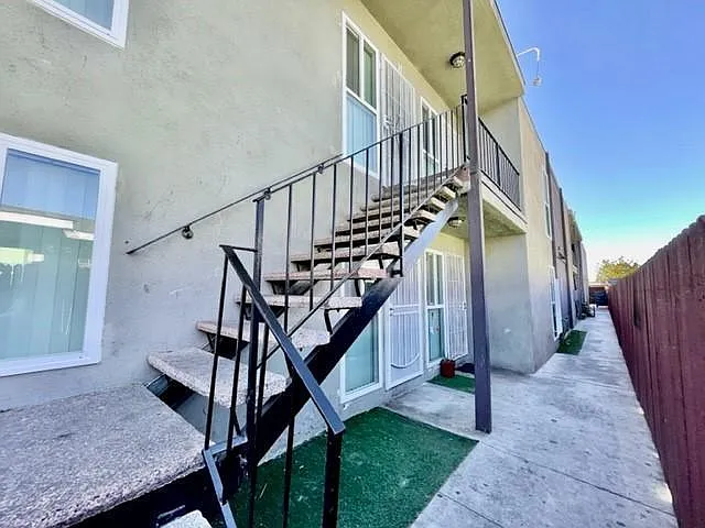 815 N Rose Ave #A2 — Photo 20