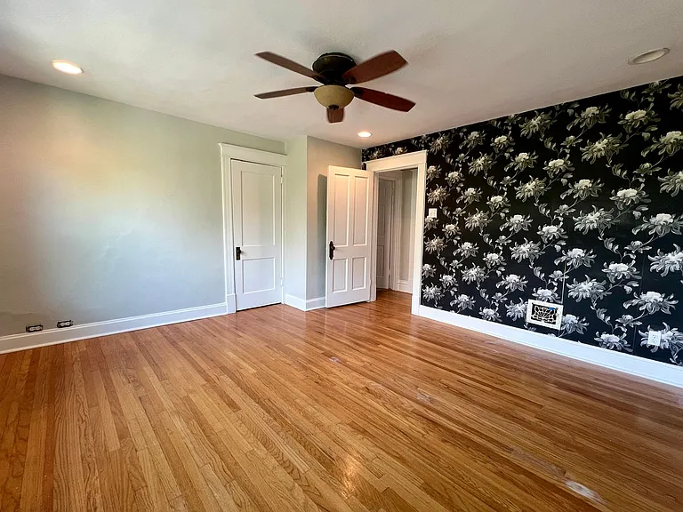 6114 Columbia Ave — Photo 25