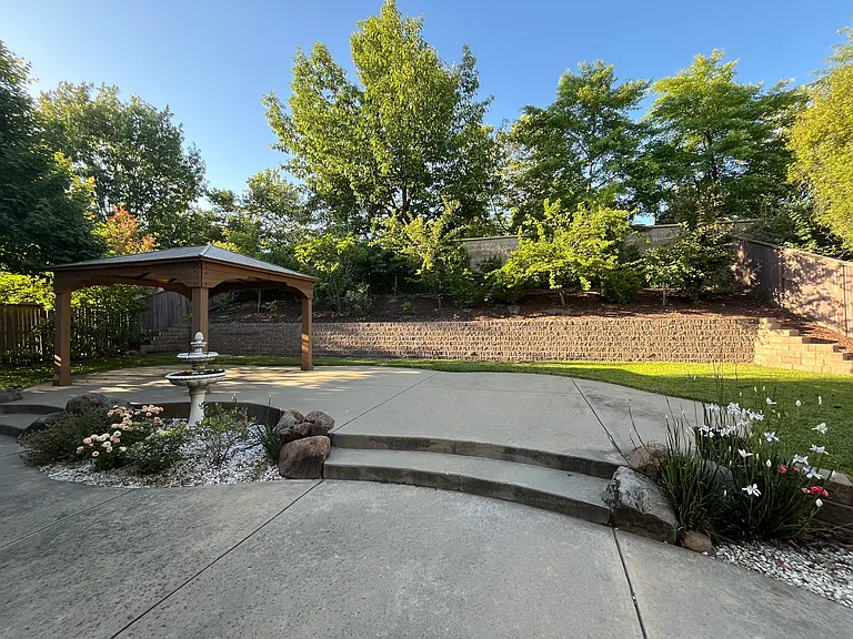 3054 Pescara Pl — Photo 32