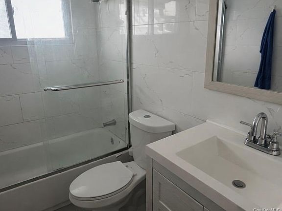 4th image of 49 Spindle Road