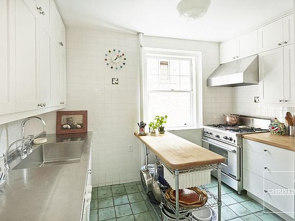 4th image of 370 Central Park W APT 604
