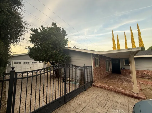 16823 Simonds St, Granada Hills, CA 91344