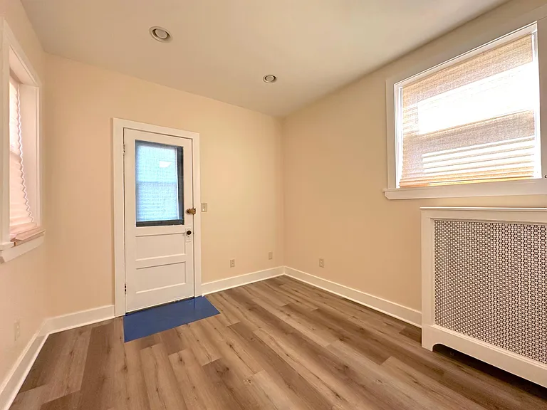 152 Grand St #1 — Photo 7