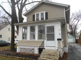 560 Charles St, Aurora, IL 60506