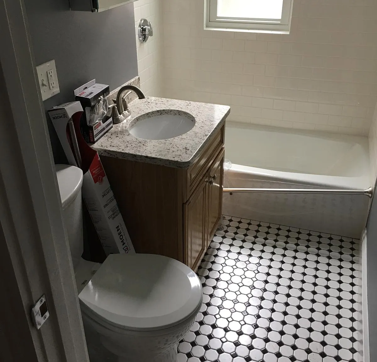 2 bed, 900 sqft, $3,000 — Photo 2