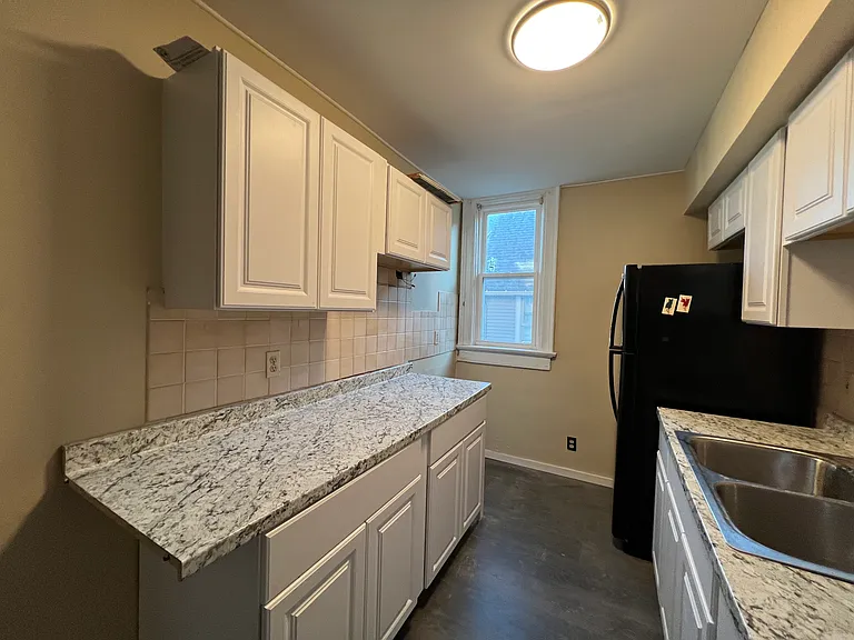 43 Norwood Ave #5 — Photo 2