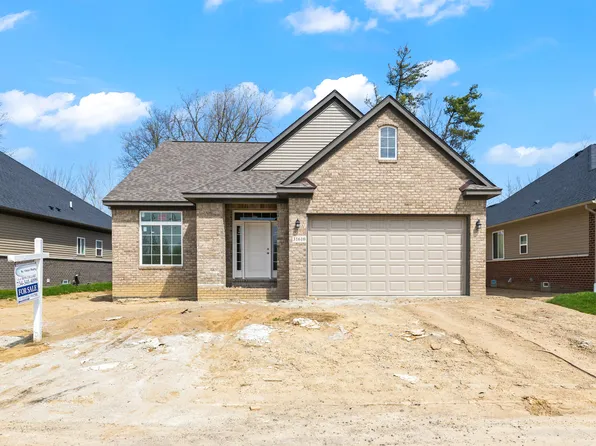 31610 Beaver Cir, New Boston, MI 48164