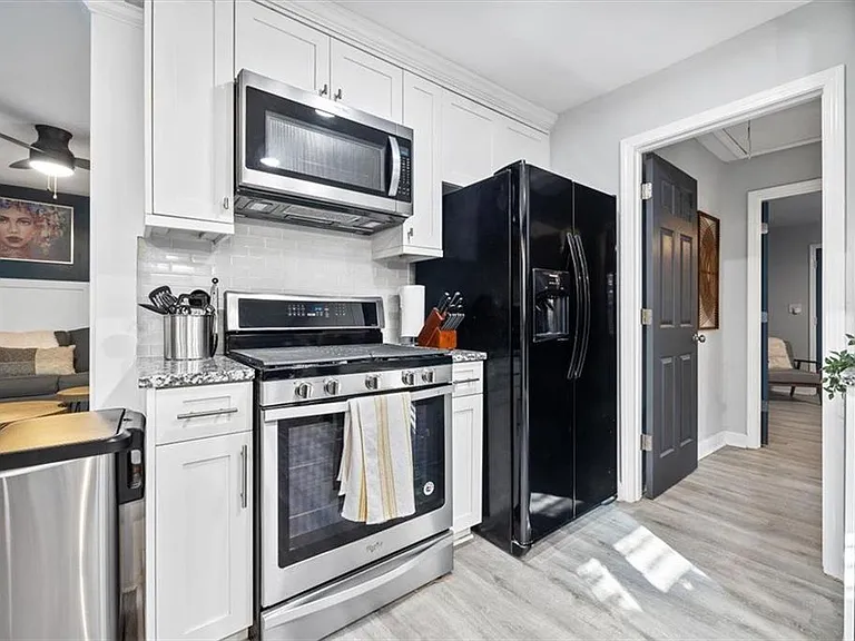 2659 Glenvalley Dr #B — Photo 10