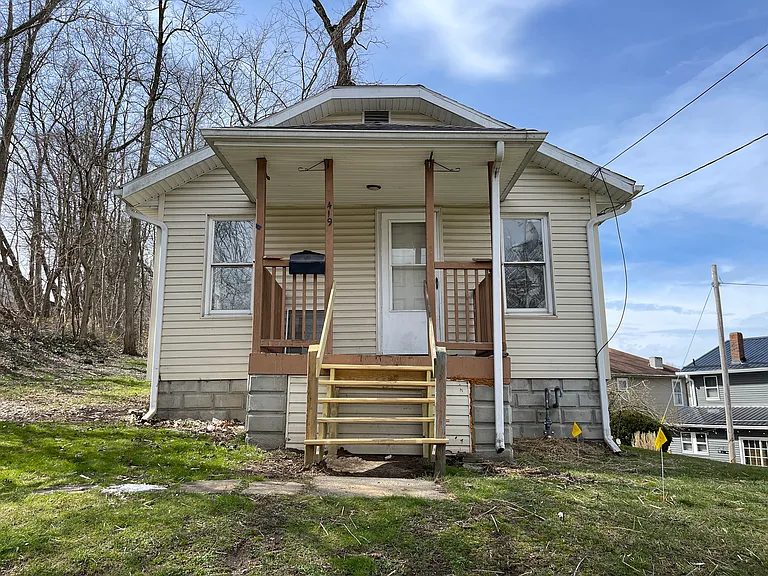 419 Luck Ave — Photo 1