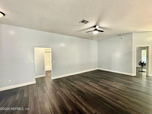 5th image of 6841 Ridgeview Ave