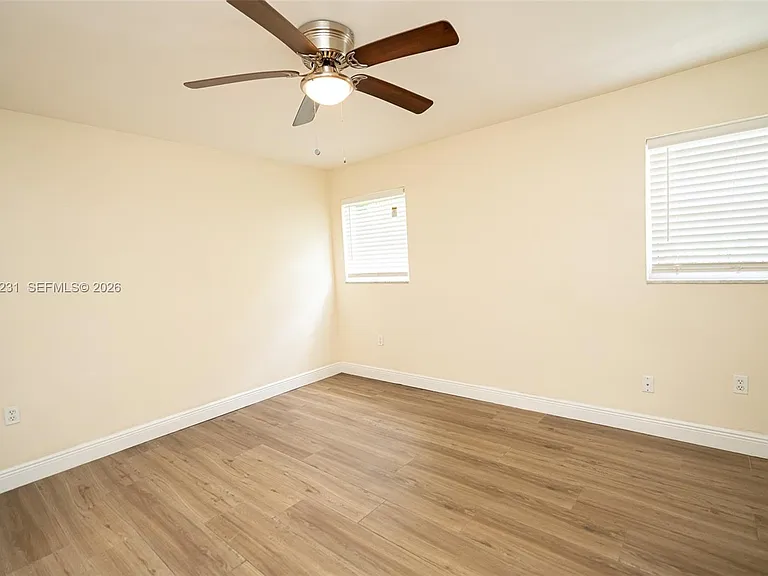 5613 Pierce St — Photo 19