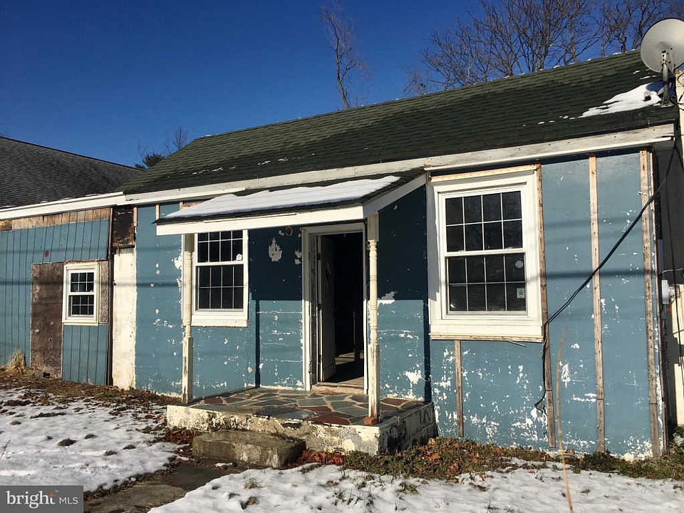 1st image of 12 Clifford Ave