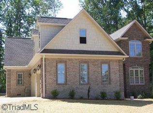 16 Essex Farm, Advance, NC 27006