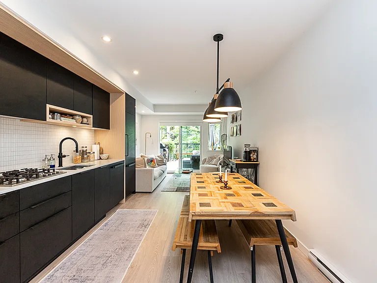 2520 Guelph St #215 — Photo 37