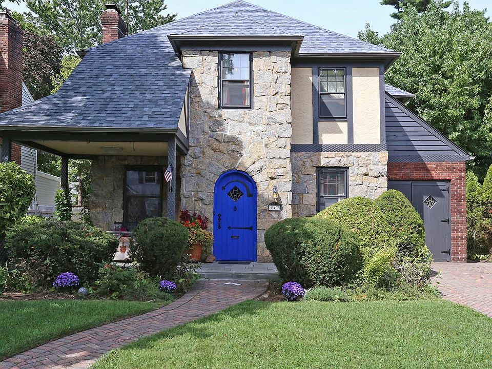 1st image of 147 Wright Ave