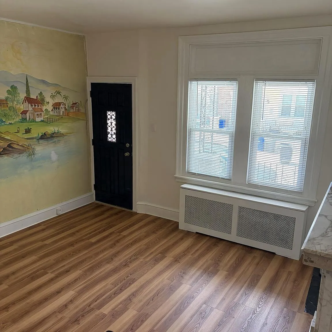 3 bed, 2.0 bath, 1214 sqft, $2,400 — Photo 3