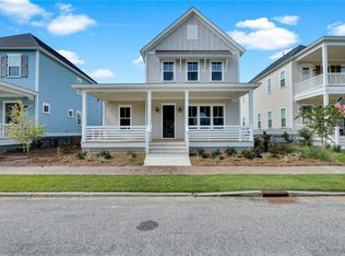 8 Buttonwood Ln, Bluffton, SC 29909